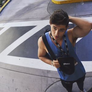 Meet your Posher, Ashton